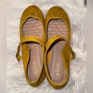 Ollio Women’s Size 10 Mustard Yellow Mary Jane Ballet Flats